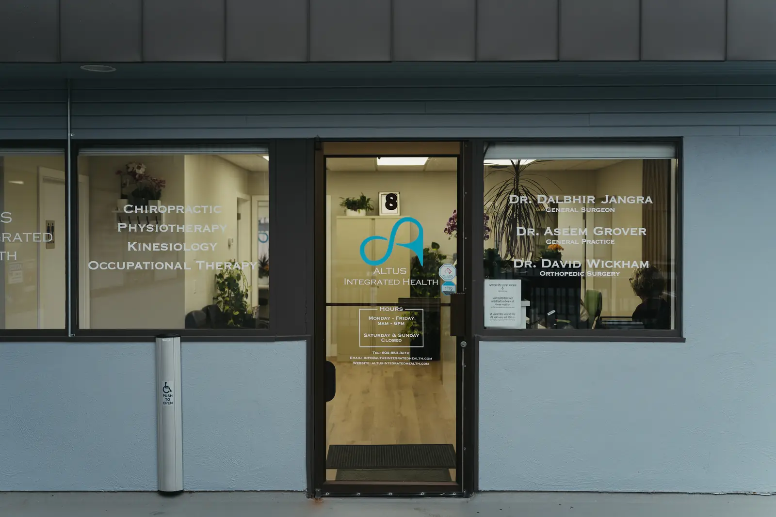 The entrance of the McCallum Road clinic
